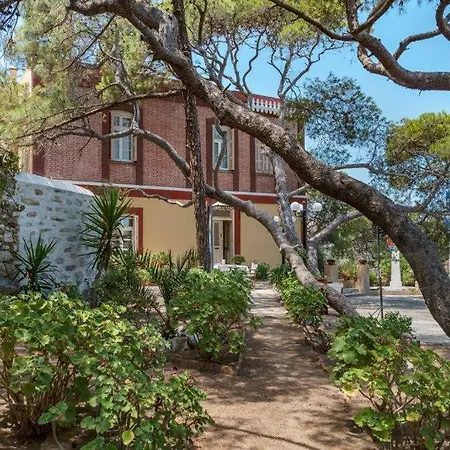 Mansion Elina-parakopi-syros * Parakopí